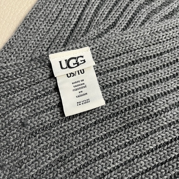 NWT - UGG Unisex Wool Blended Ribbed Knit Scarf - Picture 5 of 6